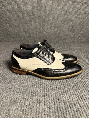 Bruno Homme Made in Italy Classic Two-Tone Black and White Men's Wingtip Oxfords